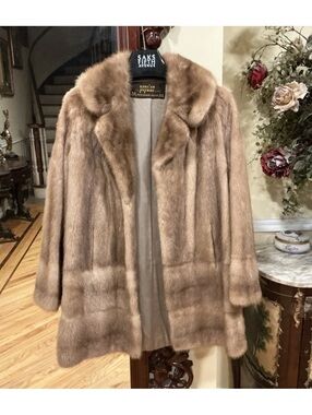 Beautiful Real Mink Coat Size M